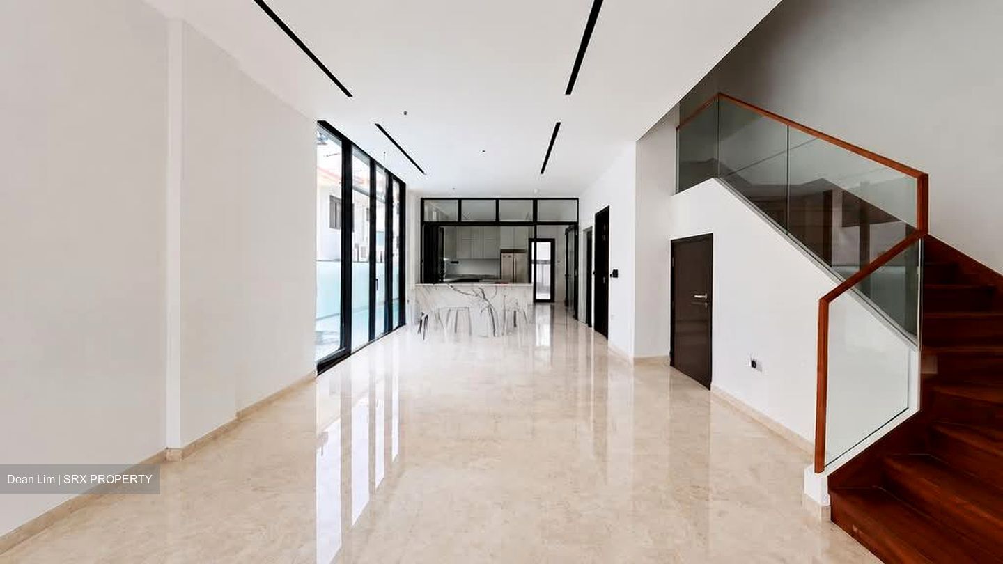 Hillside Drive (D19), Terrace #592514081